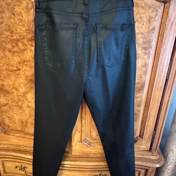 White House Black Market High-Rise Black Skinny Jeans 25$ - Picture 5 of 7